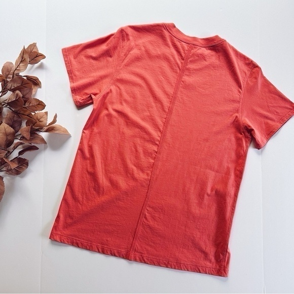 Lululemon Orange Red Oversized T-Shirt - Picture 2 of 4